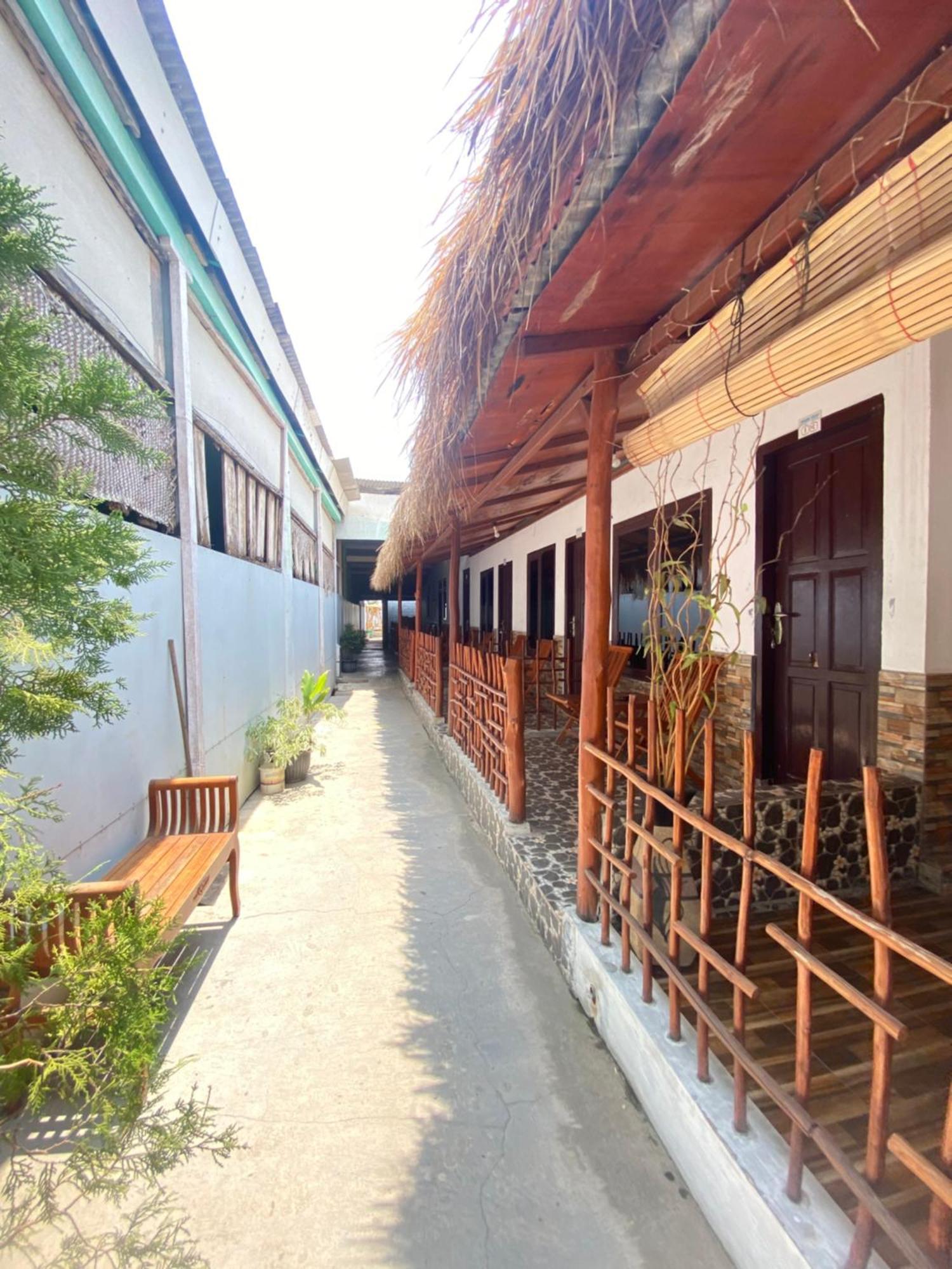 Js House View Hostel Karimunjawa Exterior photo