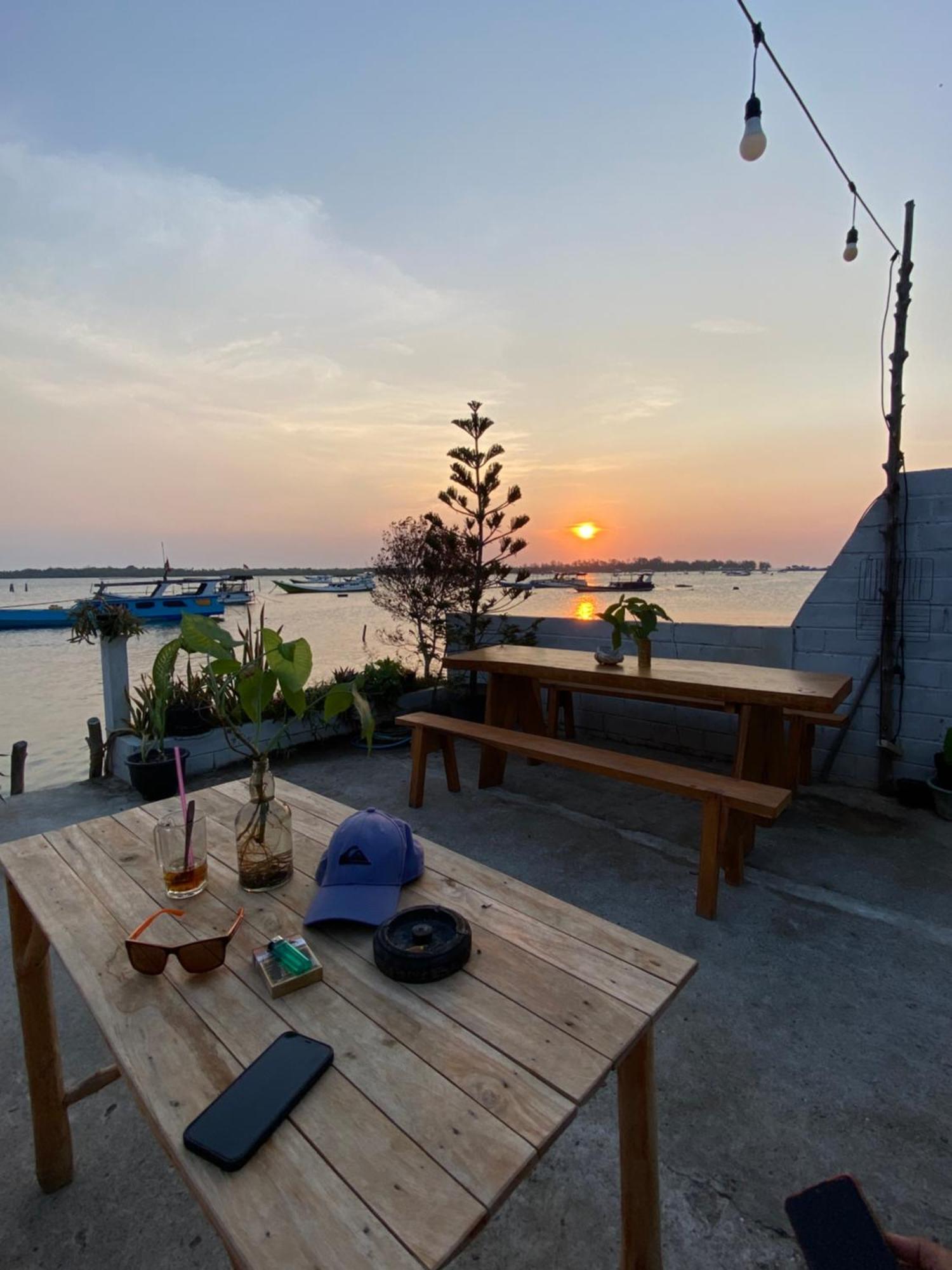 Js House View Hostel Karimunjawa Exterior photo