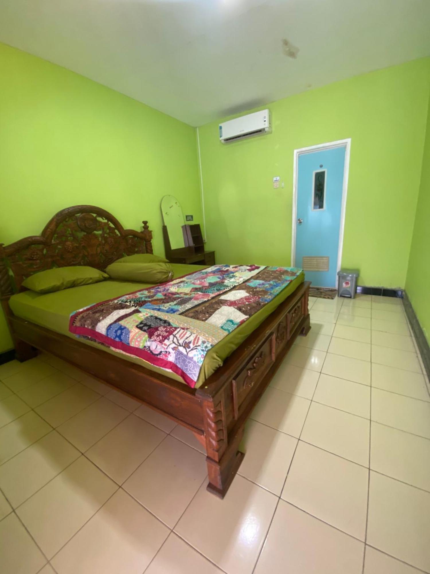 Js House View Hostel Karimunjawa Exterior photo